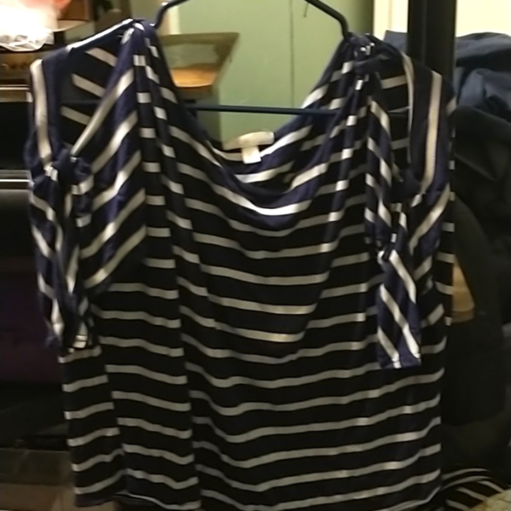 Dress barn